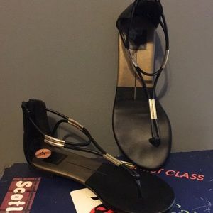 Dolce vita sandals